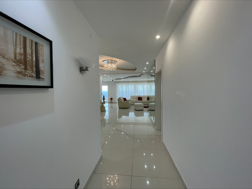Fort Cambridge Seafront Apartment's Image 3