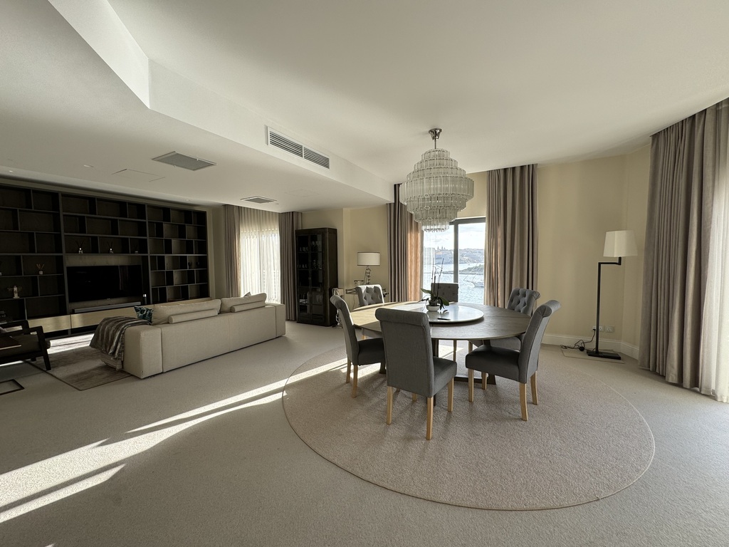 Malta_apartment_for_rent-Sliema_bustling_surroundings-oyster_christie's