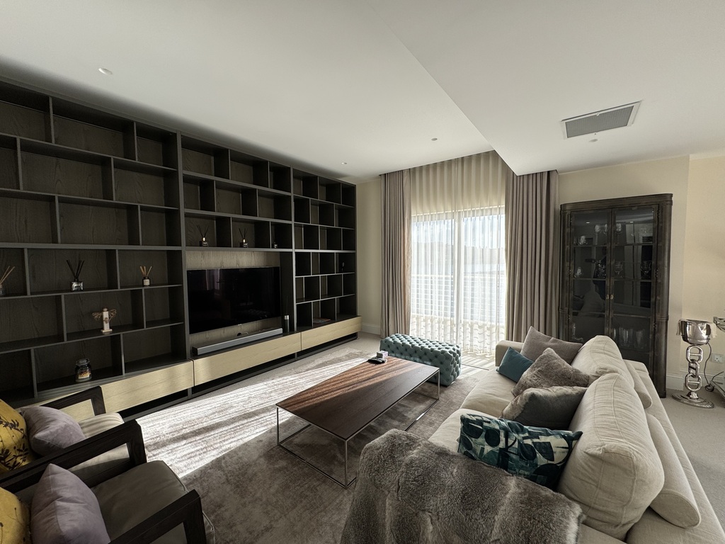 Malta_apartment_for_rent-Sliema_harbour-oyster_christie's
