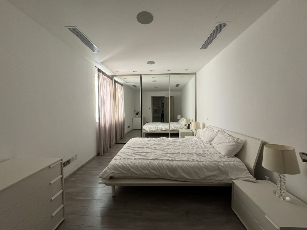 Sliema Furnished Apartment's Image 4
