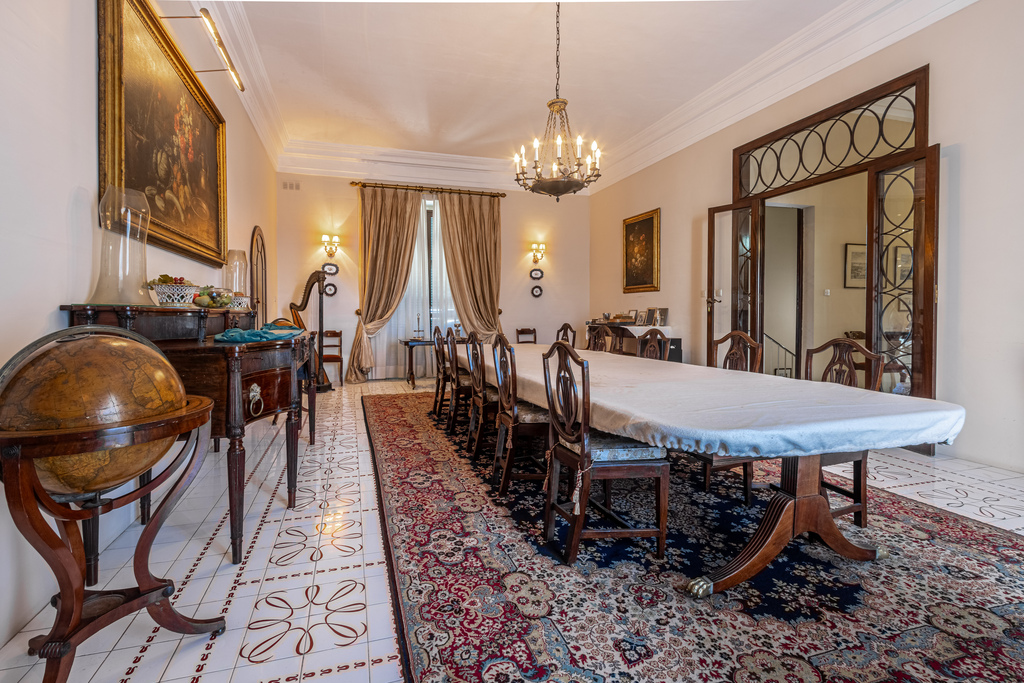 Ta' Xbiex Finished Semi-detached Villa's Image 16