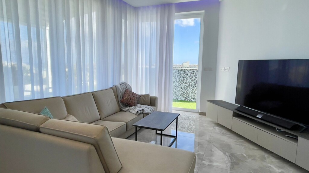 St Julians Furnished Penthouse's Image 4