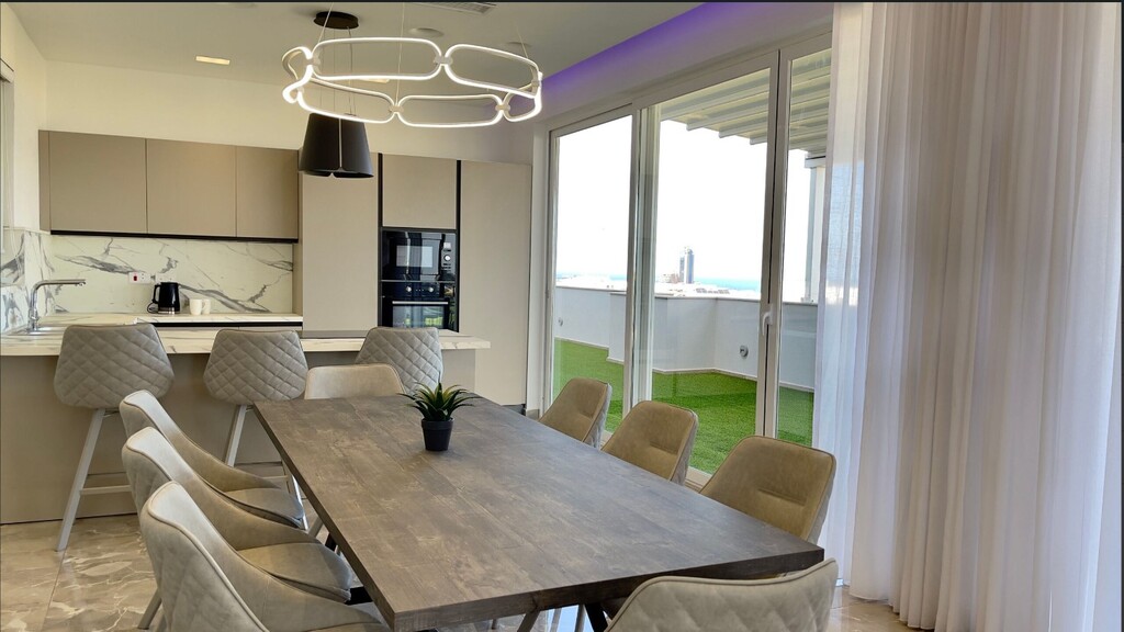St Julians Furnished Penthouse's Image 6