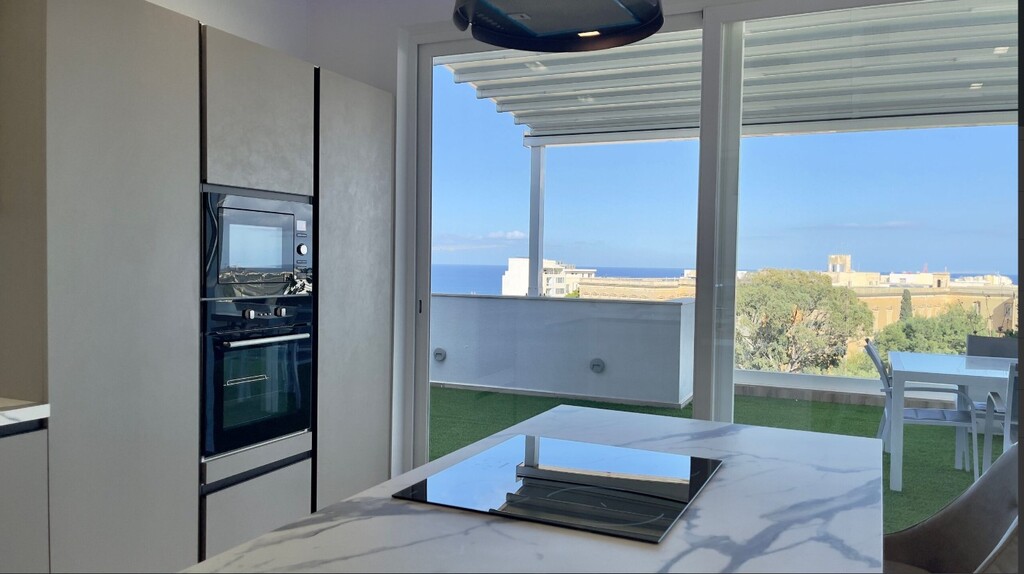 St Julians Furnished Penthouse's Image 8
