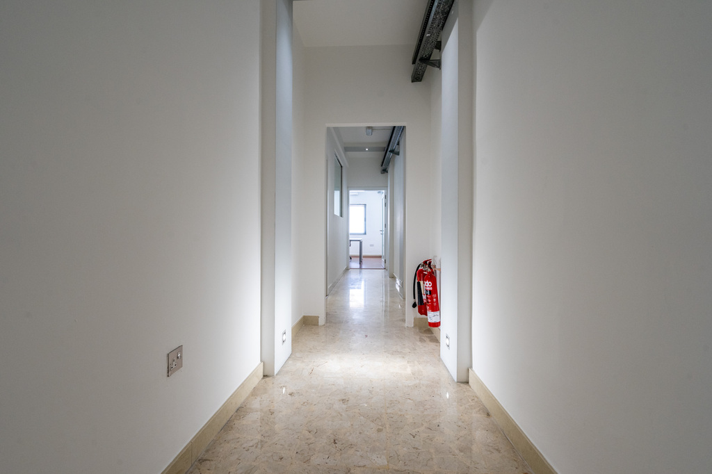 Pieta Fully Equipped Office's Image 5