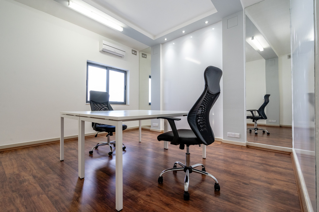 Pieta Fully Equipped Office's Image 3