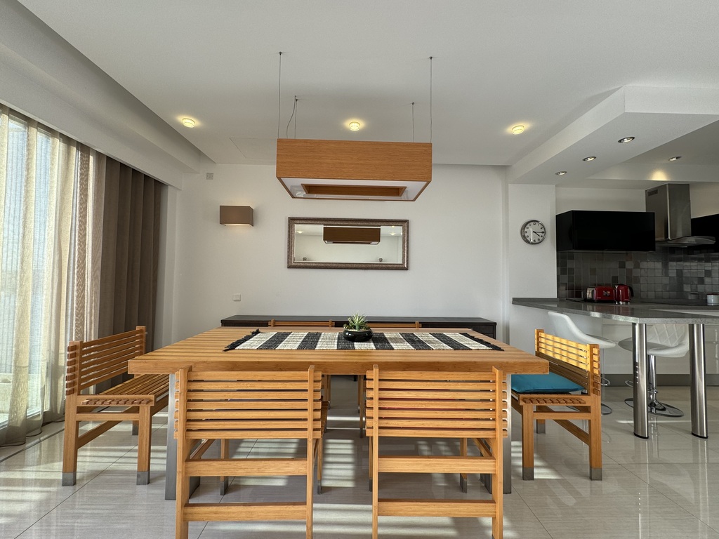 Sliema Seafront Apartment's Image 4