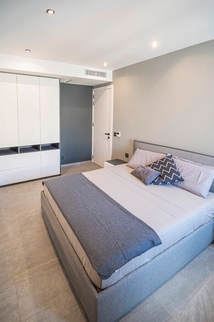 St Julians Luxury Apartment's Image 17