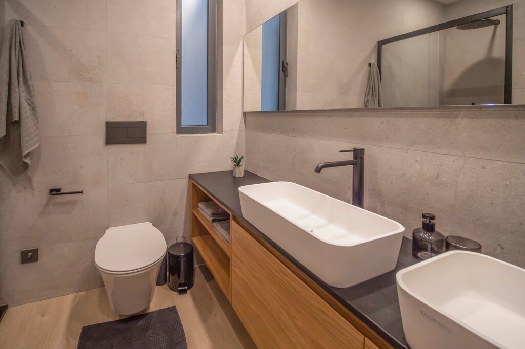 St Julians Luxury Apartment's Image 20