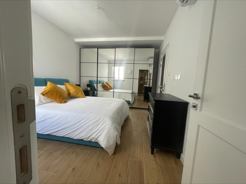 Swieqi Furnished Penthouse's Image 4
