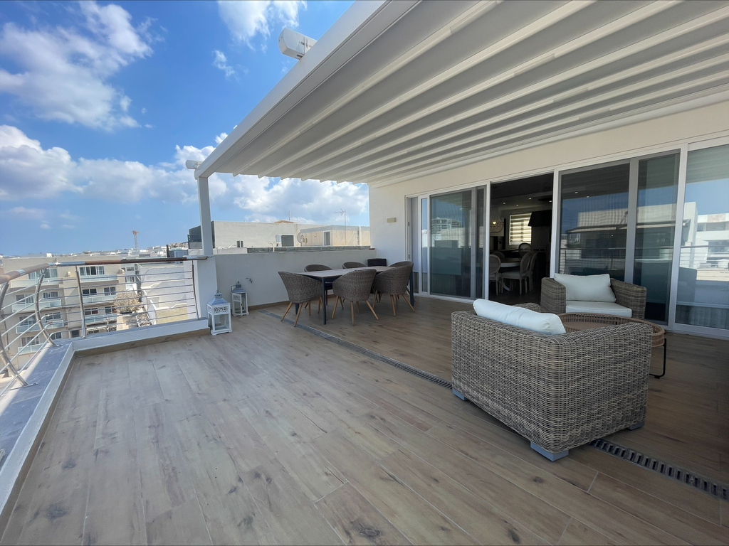 Swieqi-penthouse-to-let-9-oyster-christies