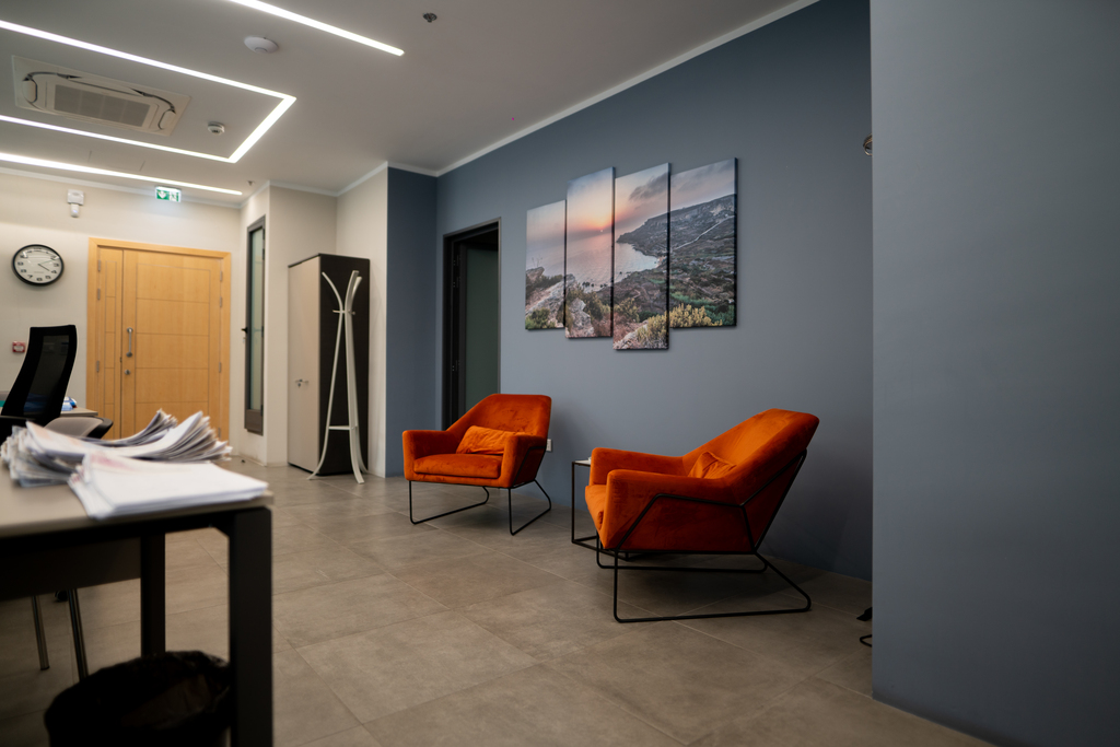 Pender Gardens Finished Office's Image 6