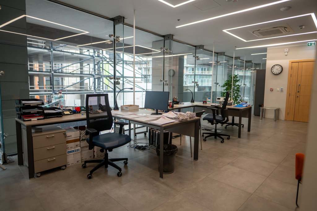 Pender Gardens Finished Office's Image 7