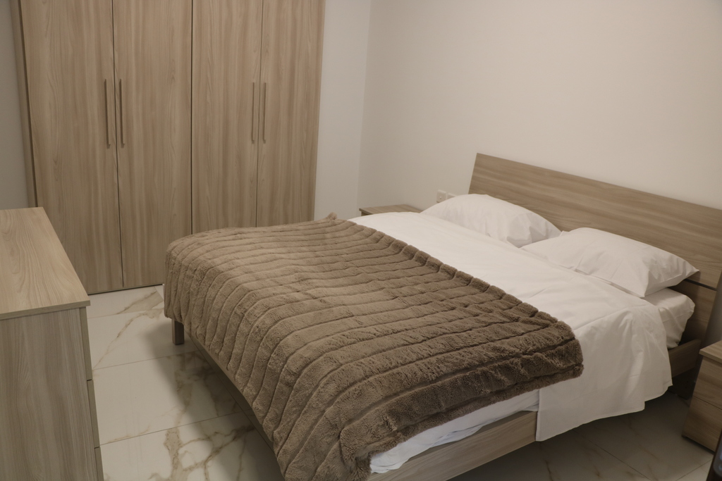 San Gwann Furnished Penthouse's Image 5