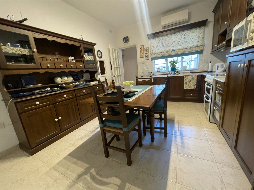 Sliema Furnished Town House's Image 4