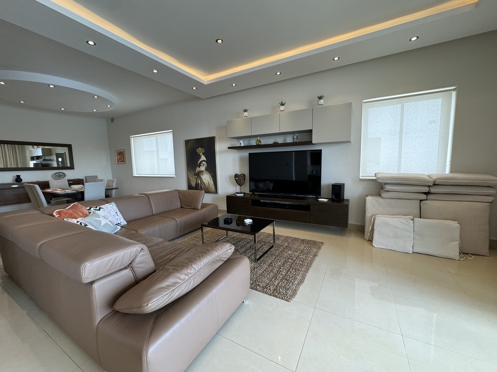Sliema-apartment-to-let-spacious-living-area-oyster-christies