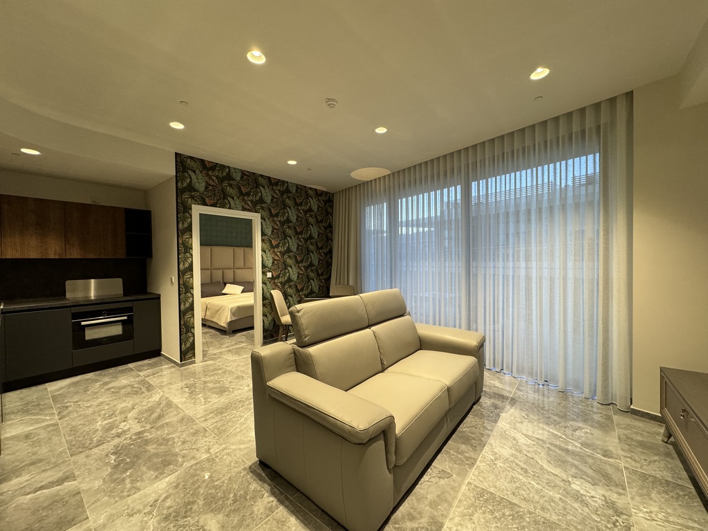 Malta_property_to_let-Mercury Towers_furnished_apartment-oyster_christie's