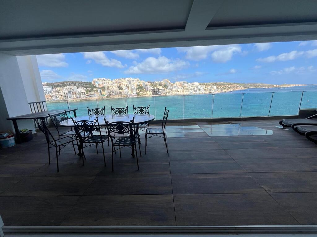 Malta_apartment_to_let-sunny_climate-oyster_christie's