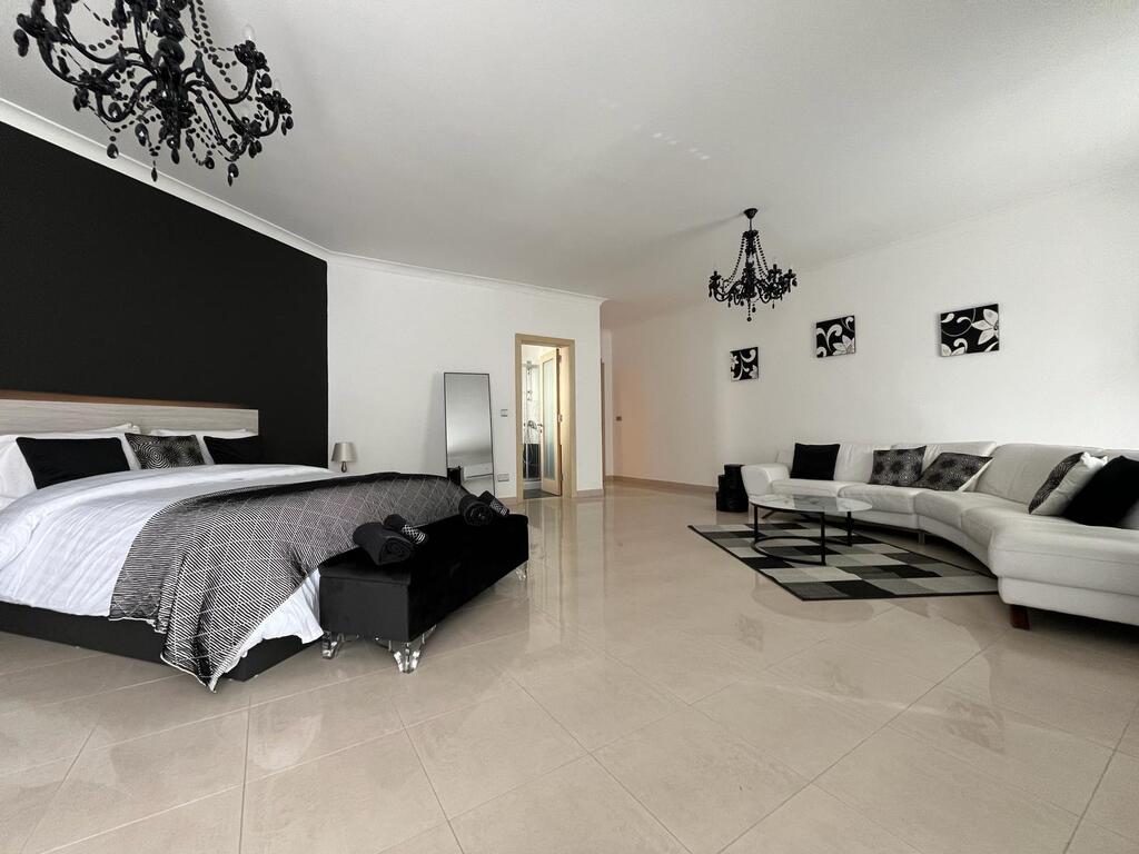 Xemxija Furnished Apartment's Image 13