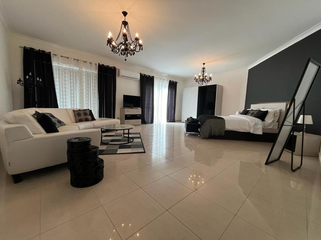 Xemxija Furnished Apartment's Image 14