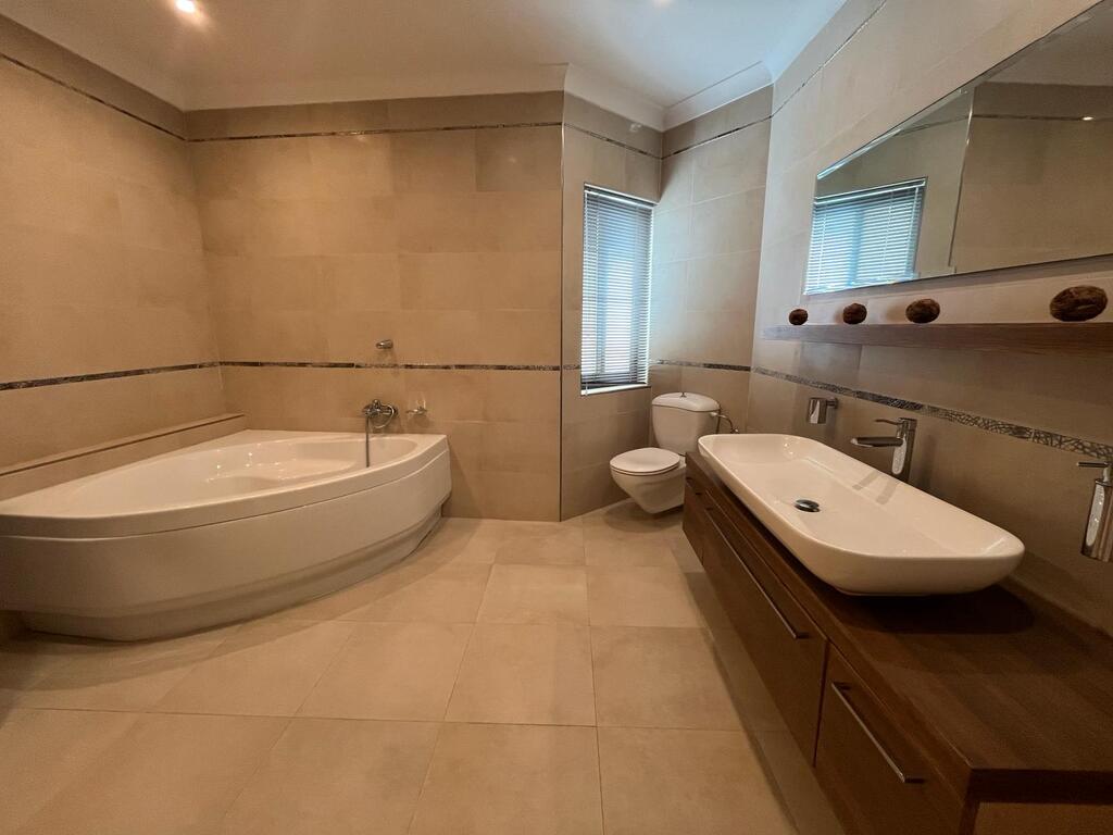 Xemxija Furnished Apartment's Image 22