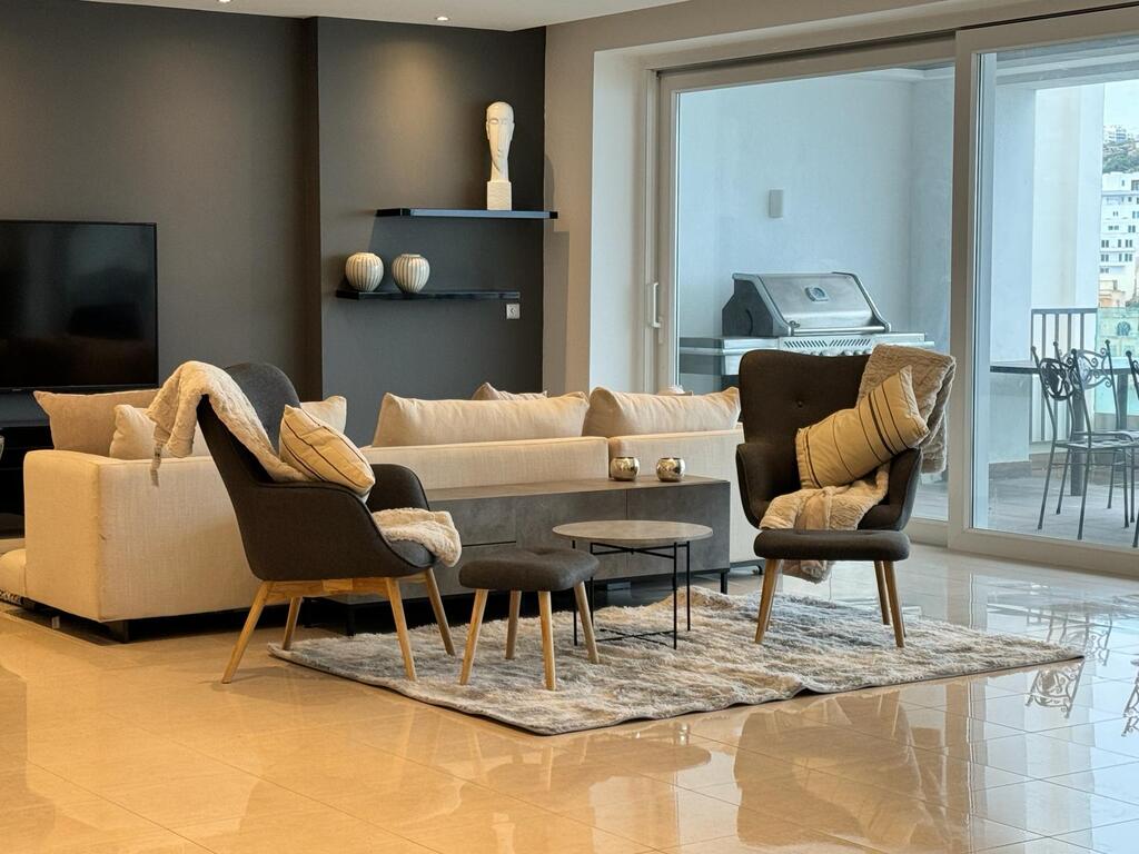 Xemxija_apartment_to_let-Malta_with_seaviews-oyster_christie's