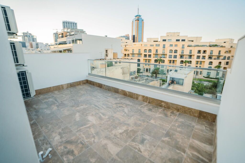 St Julian's Seafront Penthouse's Image 8