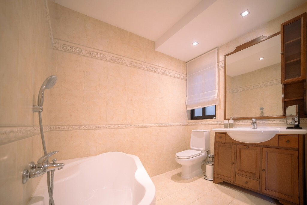 Ibragg Furnished Semi-detached Villa's Image 10