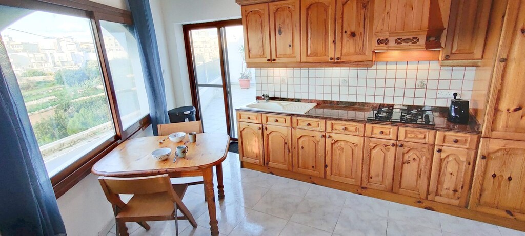St Julians Furnished Duplex Maisonette's Image 3