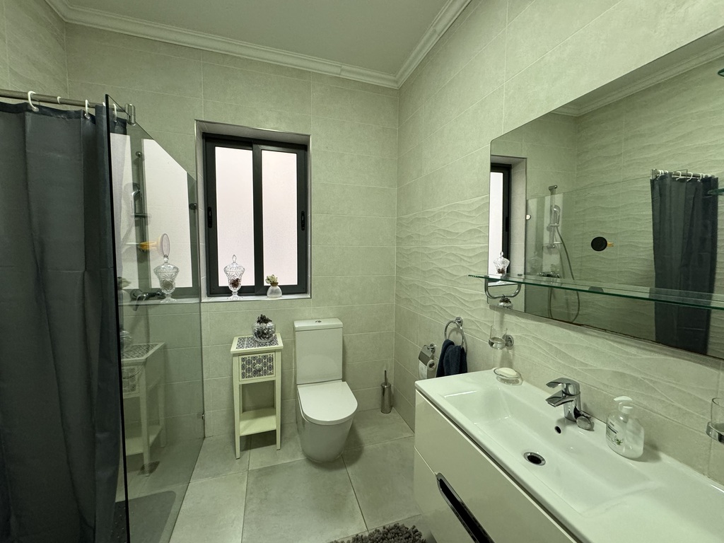 Sliema Furnished Apartment's Image 8