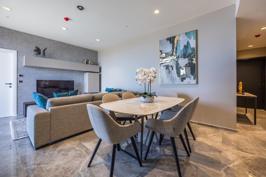Mercury Towers High Rise Apartment's Image 6