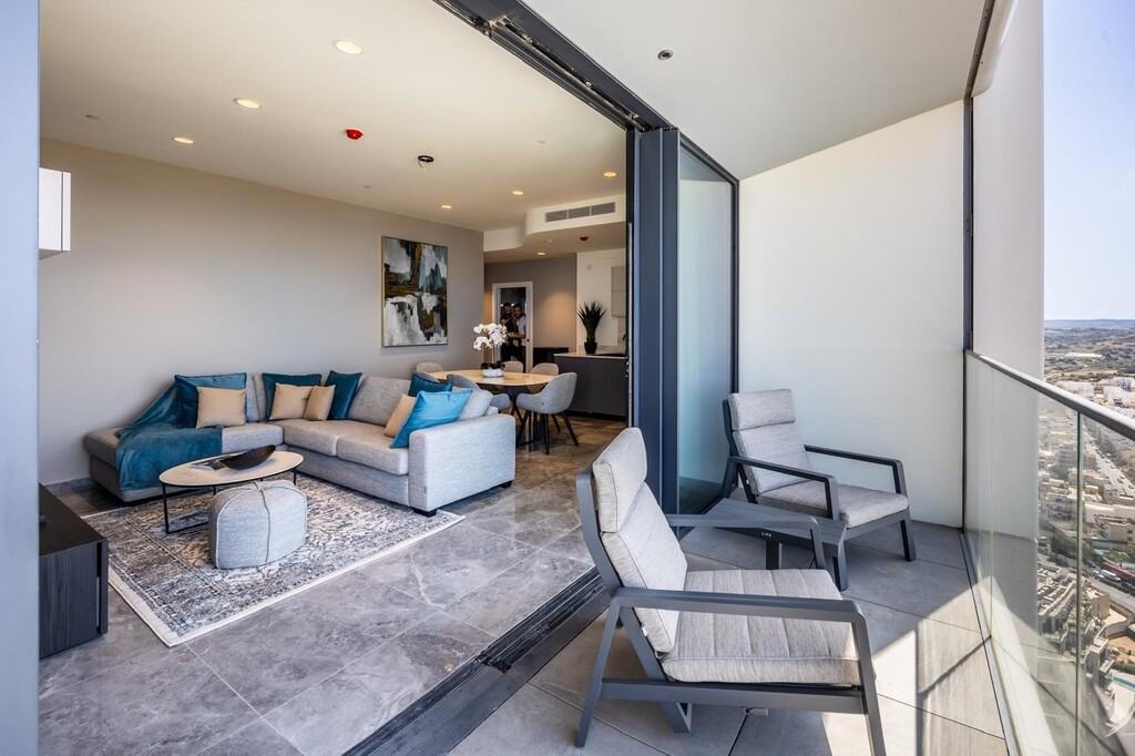 Mercury-tower-apartment-to-let-high-end-oyster-christies