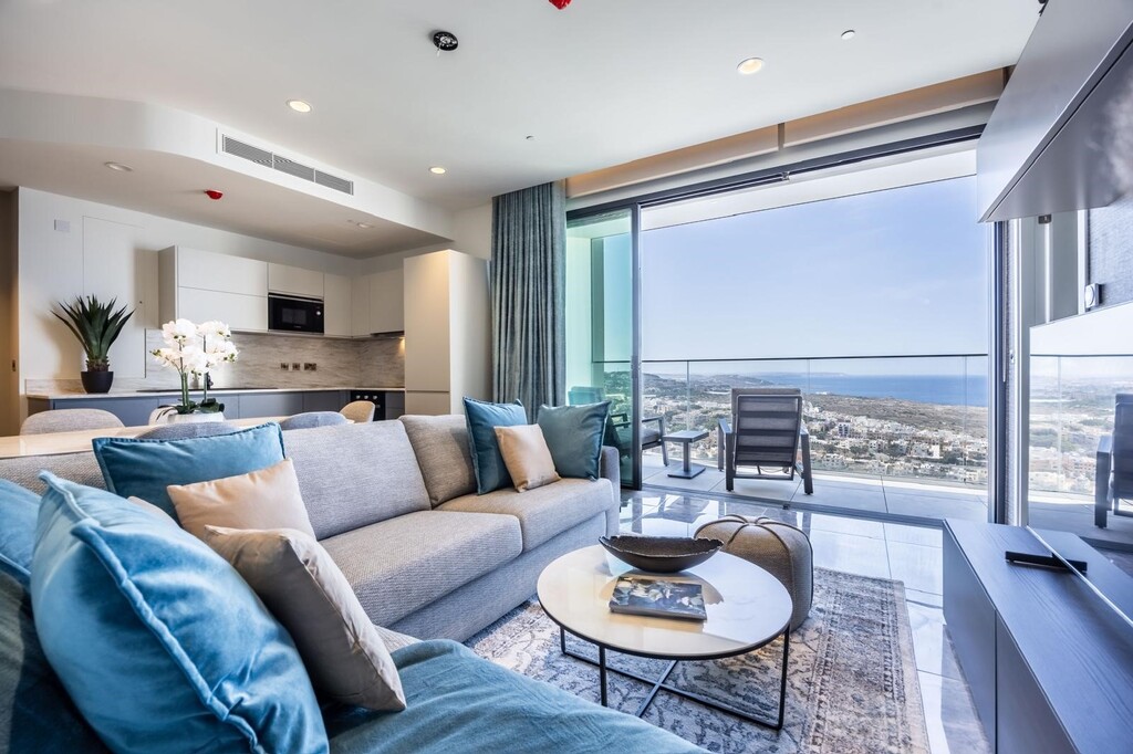 Mercury-tower-apartment-to-let-living-area-oyster-christies
