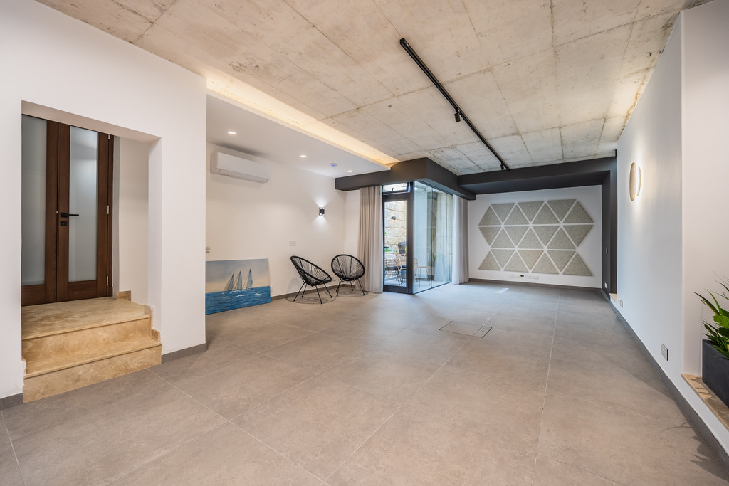 Sliema Furnished Town House's Image 6