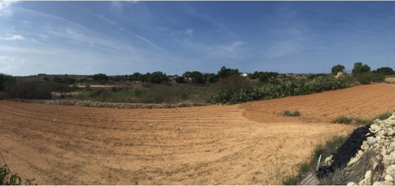 Cropped Wied Buzbiez Rabat