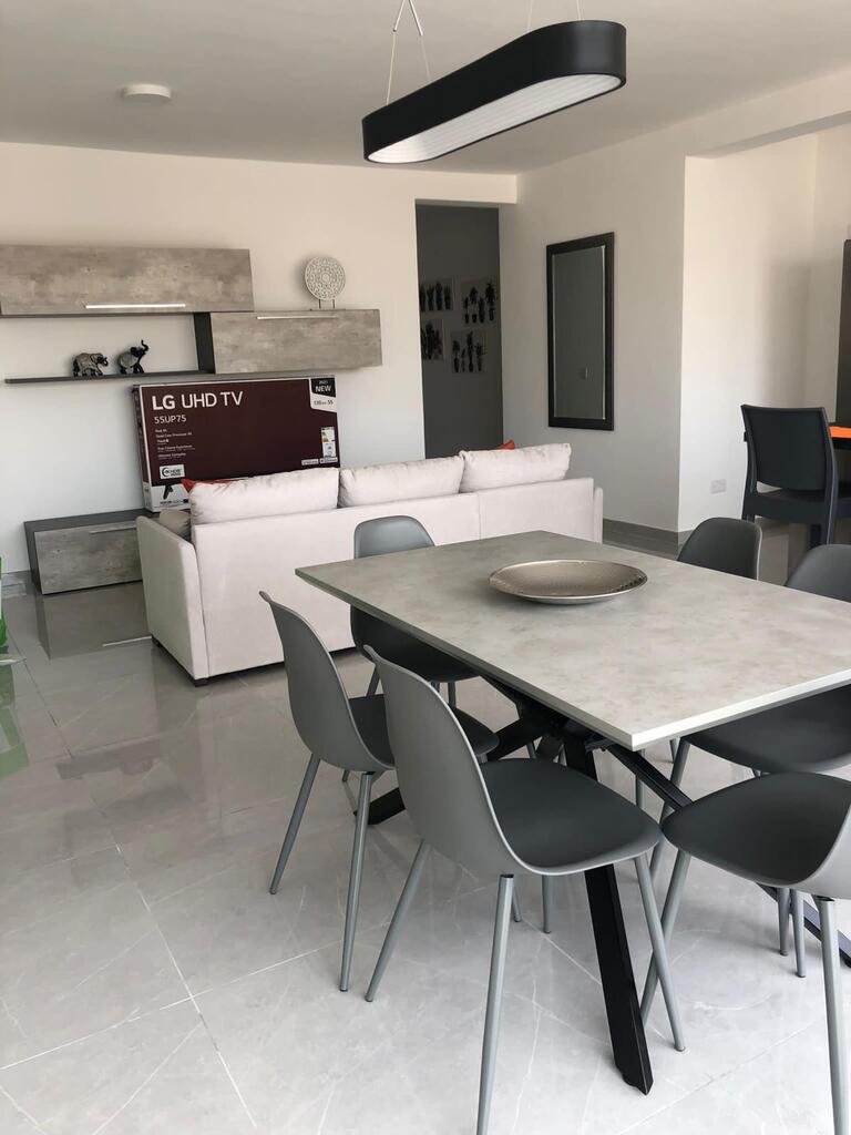 Gzira Furnished Apartment's Image 3