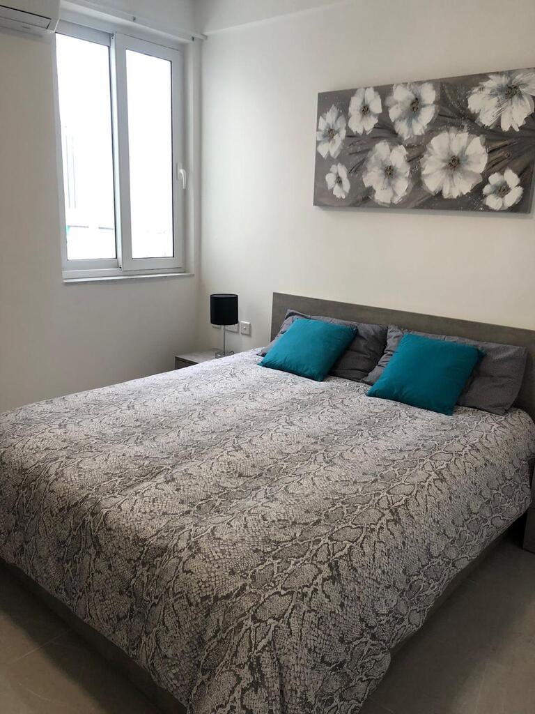 Gzira Furnished Apartment's Image 5