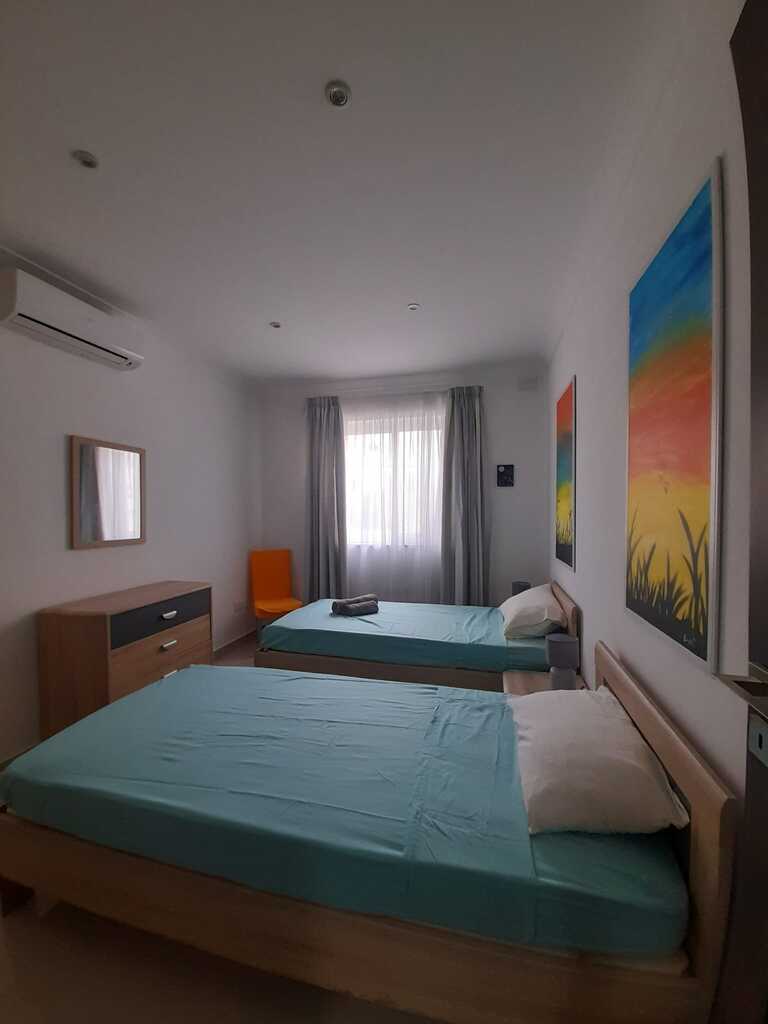 Gzira Furnished Apartment's Image 6