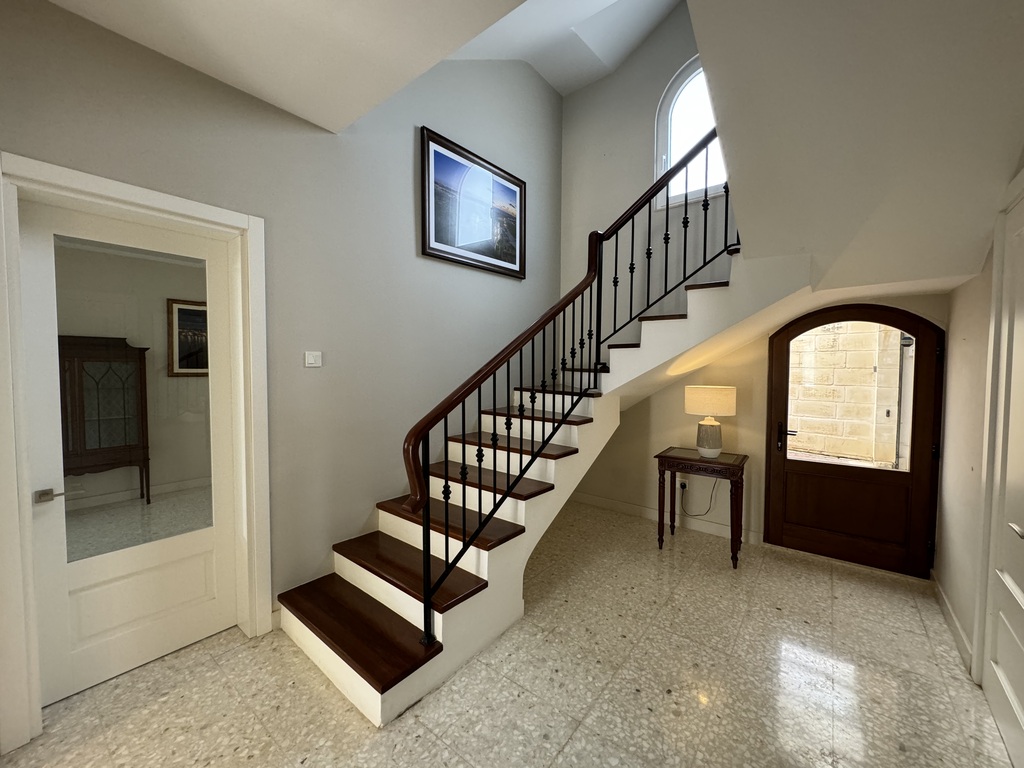 San_gwann_villa_to_let-17-oyster_christie's