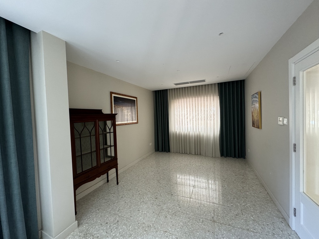 San Gwann Furnished Detached Villa's Image 6