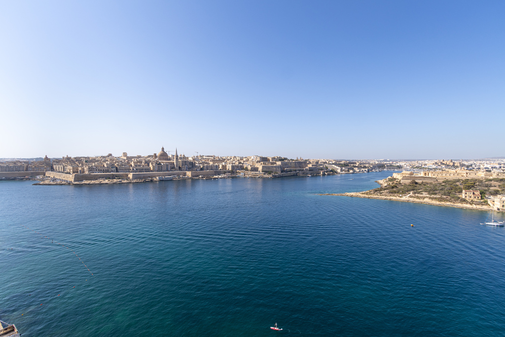 Sliema Seafront Apartment's Image 21