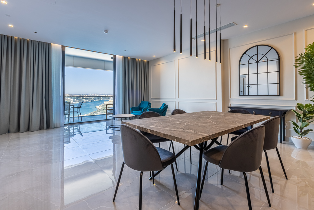 Sliema Seafront Apartment's Image 7