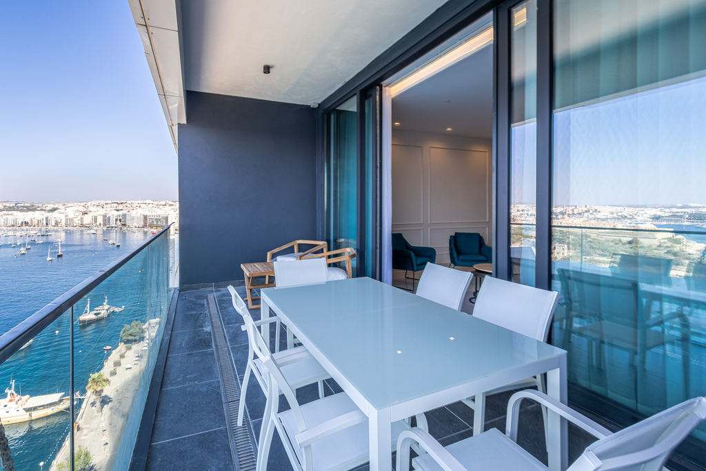 Sliema-apartment-to-let-terrace-with-views-oyster-christies