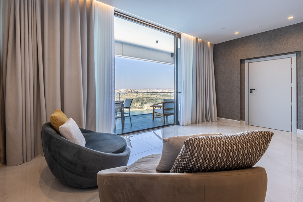 Sliema-apartment-to-let-luxury-property-oyster-christies