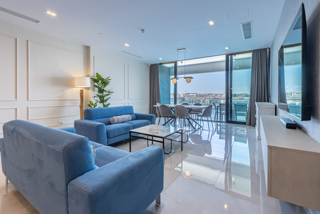 Sliema Seafront Apartment's Image 4