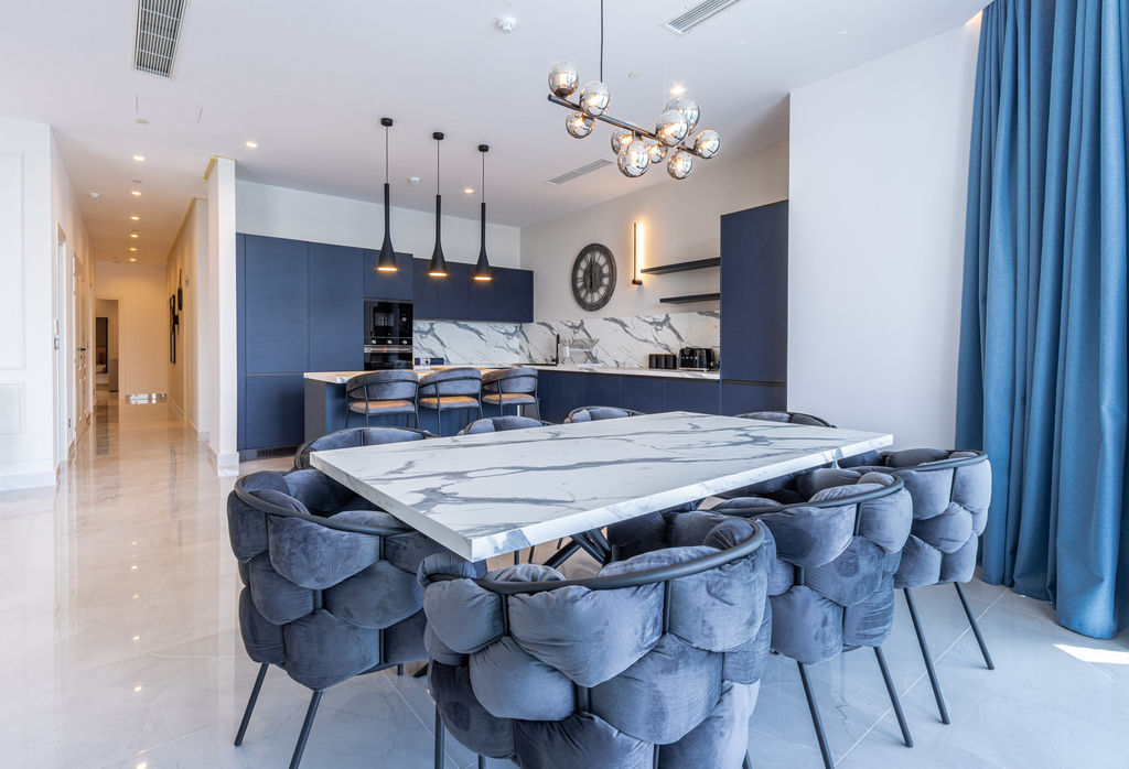 Sliema Seafront Apartment's Image 9
