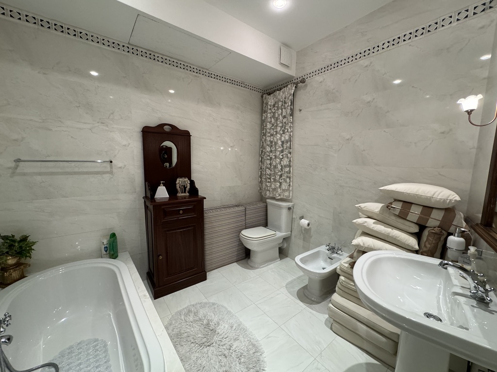 Tigne Point Furnished Apartment's Image 14
