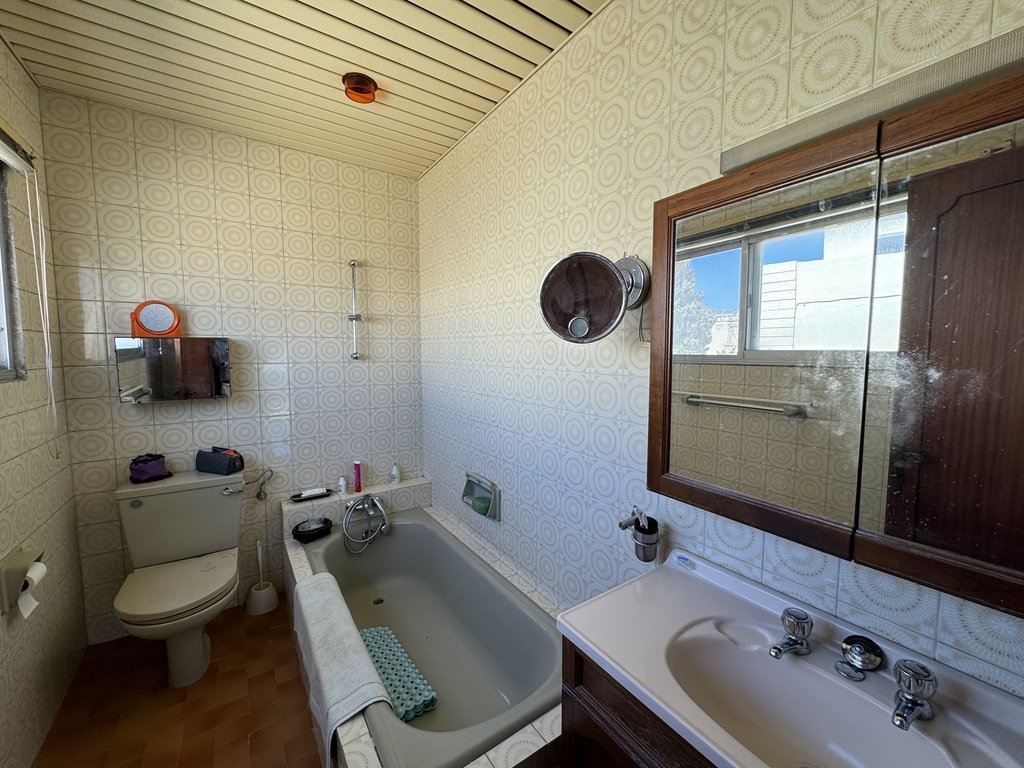Attard Finished Villa's Image 13