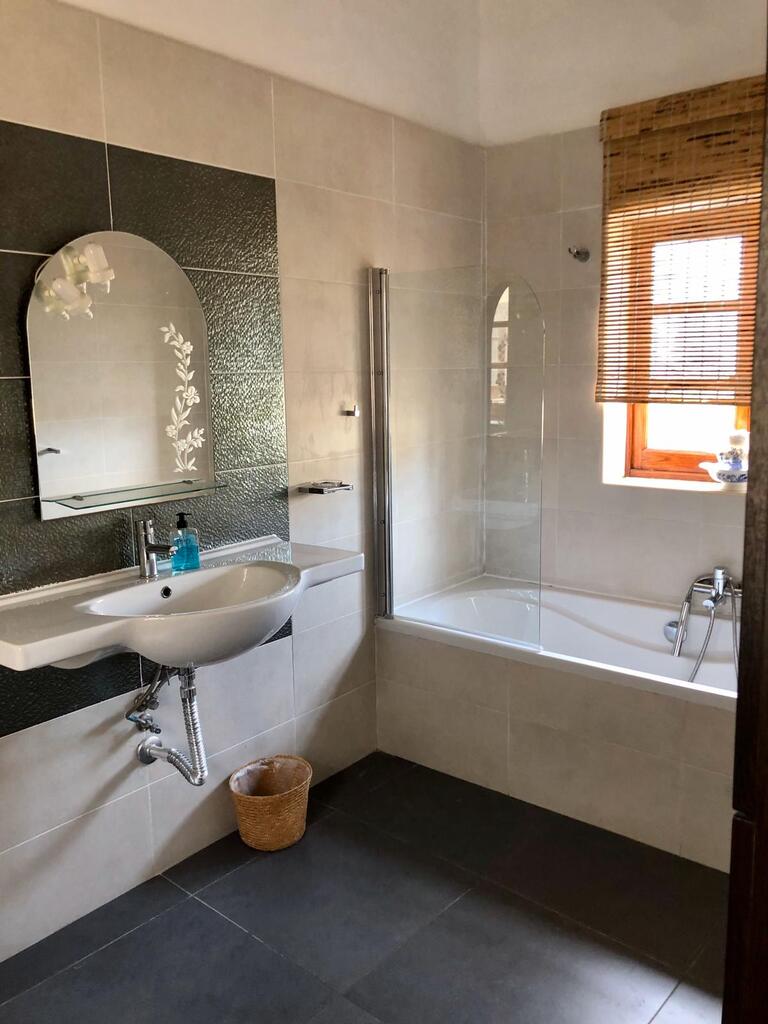 Attard Furnished House of Character's Image 7