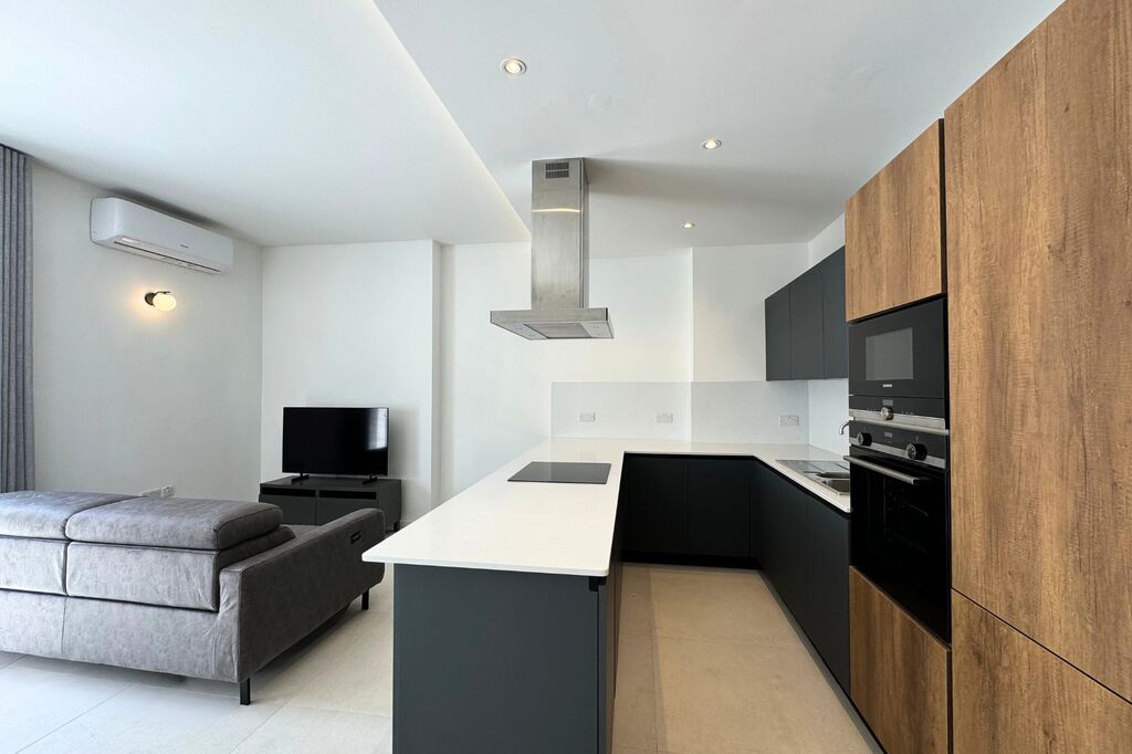 Malta_Sliema_Penthouse_for_rent_Oyster_Christies